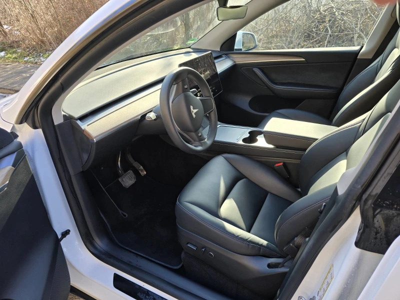 Tesla Model Y RWD LFP Теглич | 2комп. Джанти, снимка 9 - Автомобили и джипове - 53250805