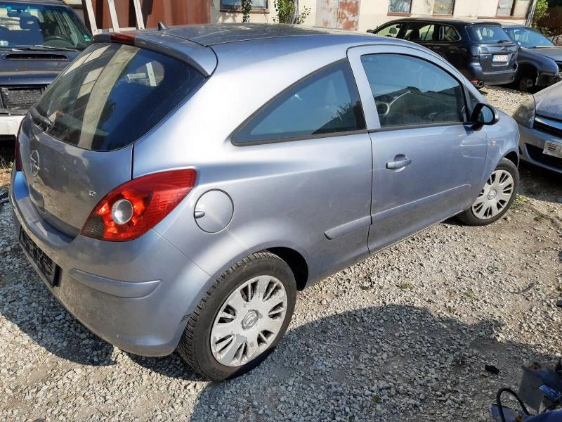 Opel Corsa 1.4 - изображение 5