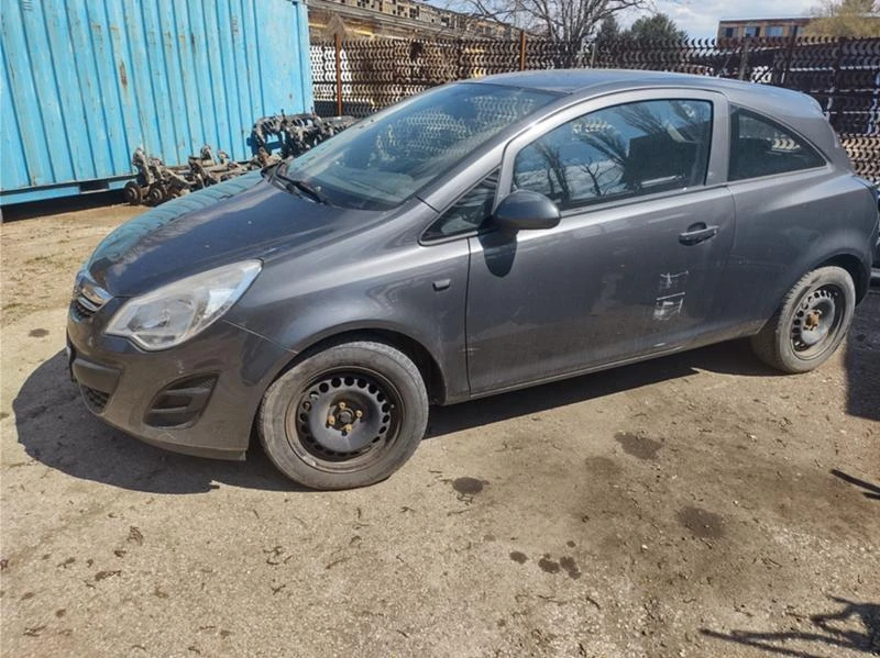 Opel Corsa 1.4, снимка 12 - Автомобили и джипове - 47140055