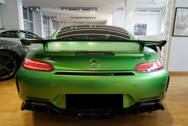 Mercedes-Benz AMG GT R Coupe - изображение 5