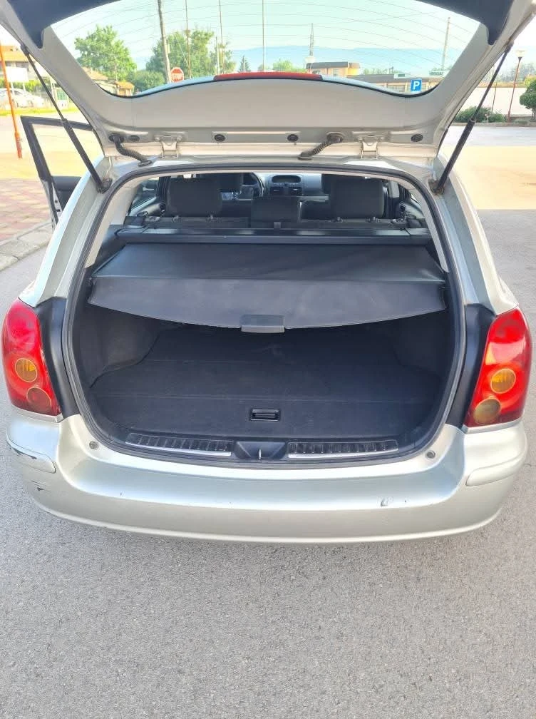 Toyota Avensis 1, 8 бензин - изображение 5