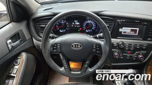 Kia K5, снимка 12 - Автомобили и джипове - 56082192