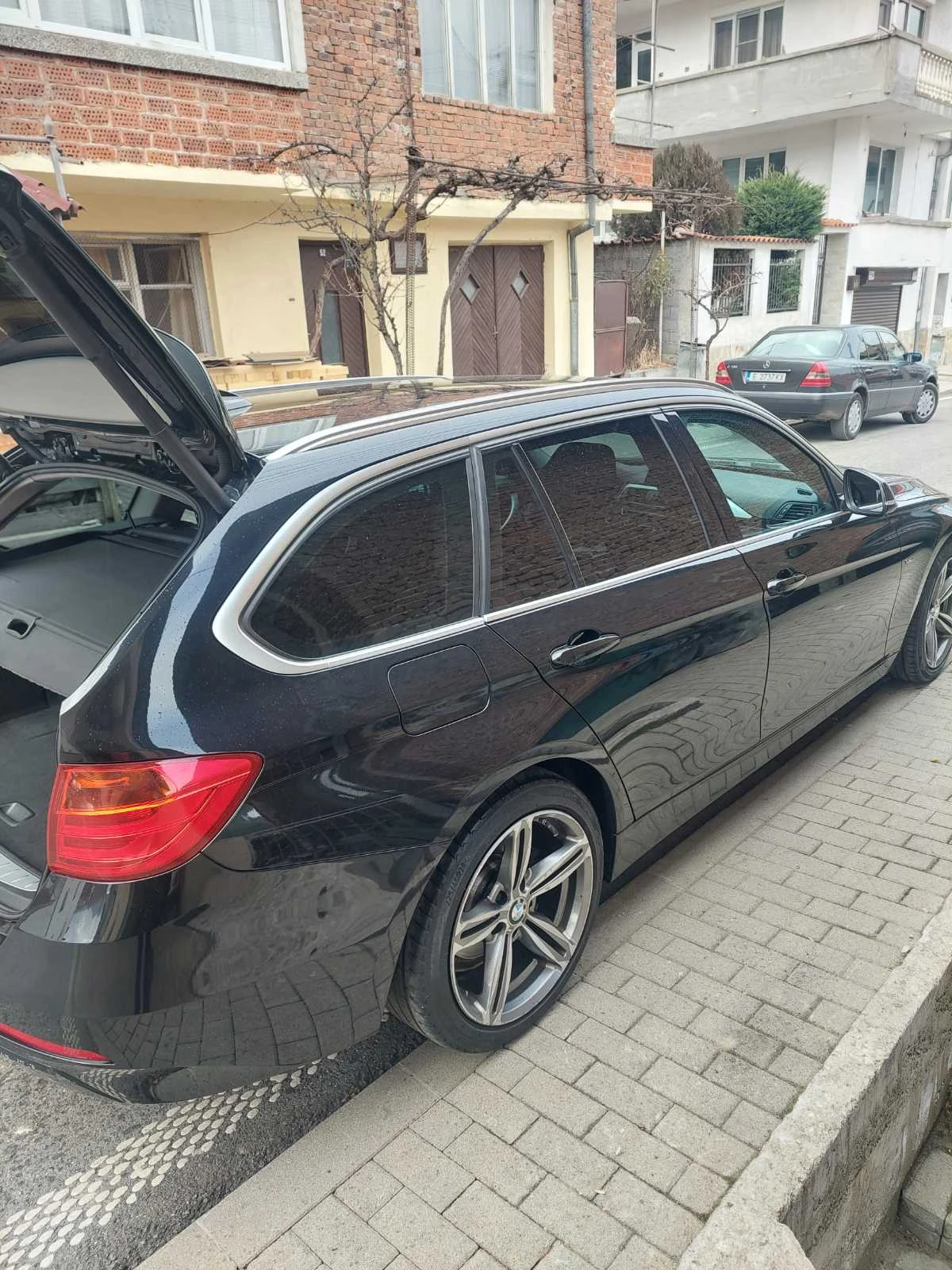 BMW 320 2.0 SPORT - изображение 4
