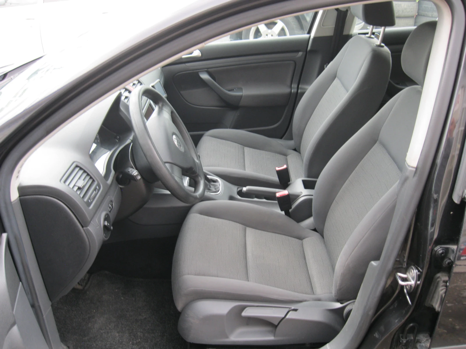 VW Golf 1.9 TDI.  105 ks - изображение 9
