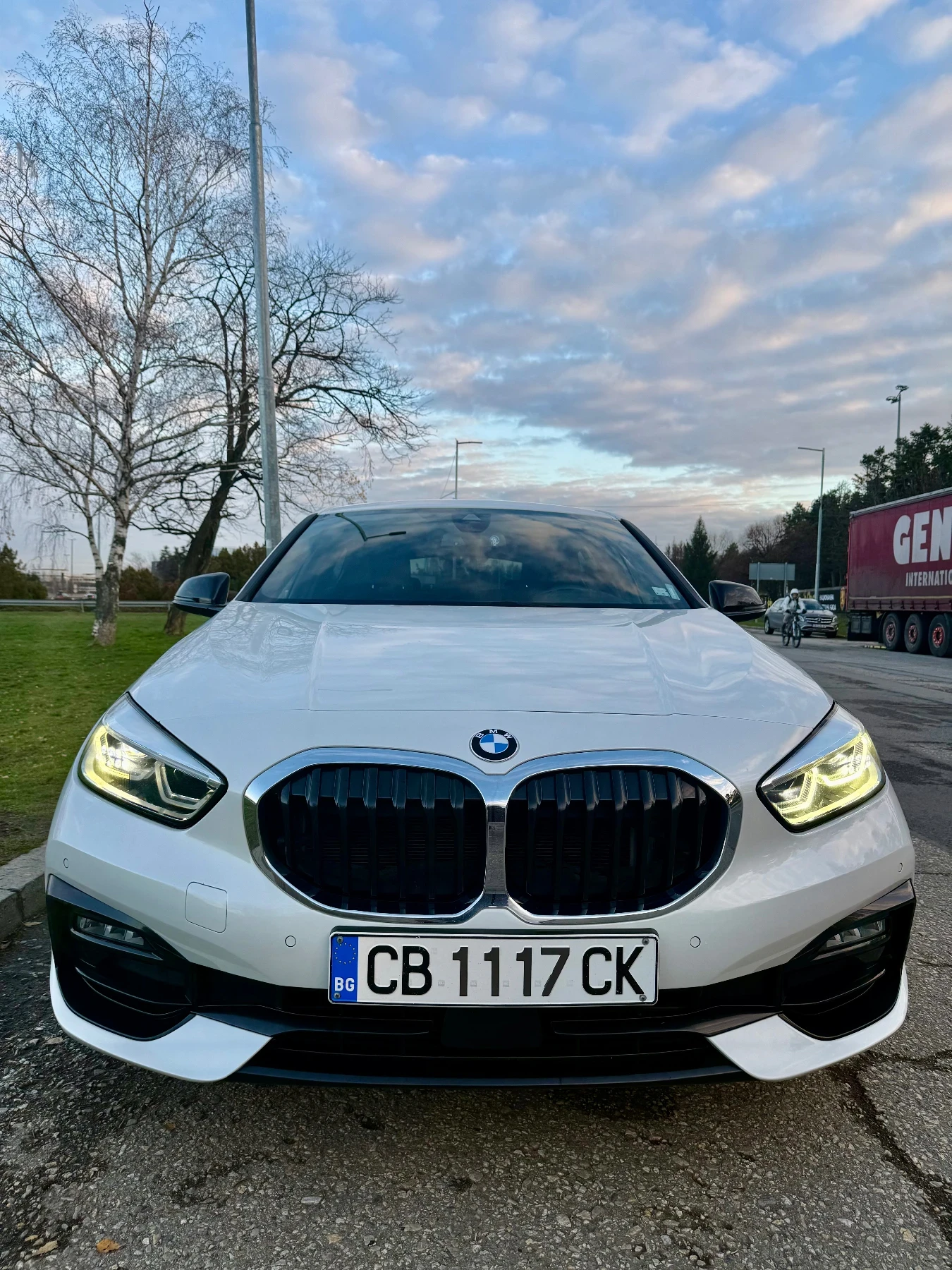 BMW 116 BMW F40 116D Sport Line - изображение 2