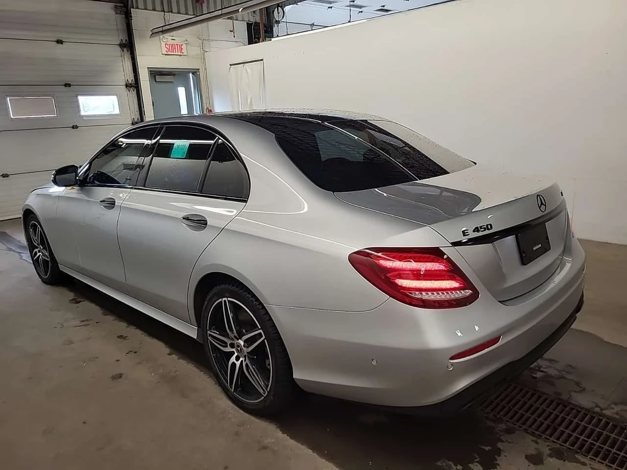 Mercedes-Benz E 450 /DISTRONIC/ CAMERA/ 360/BURMESTER, снимка 4 - Автомобили и джипове - 53866880