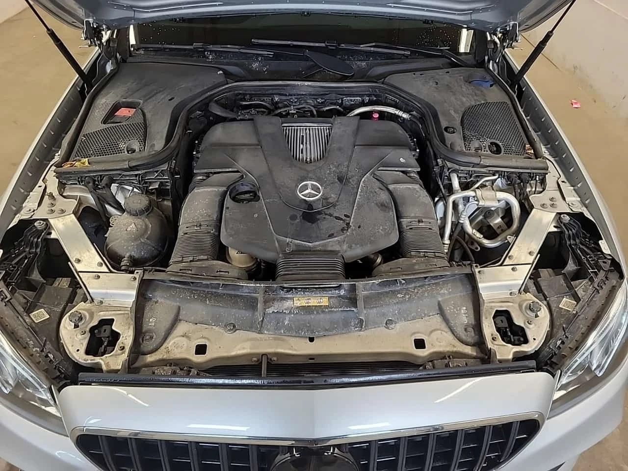 Mercedes-Benz E 450 /DISTRONIC/ CAMERA/ 360/BURMESTER, снимка 16 - Автомобили и джипове - 53866880