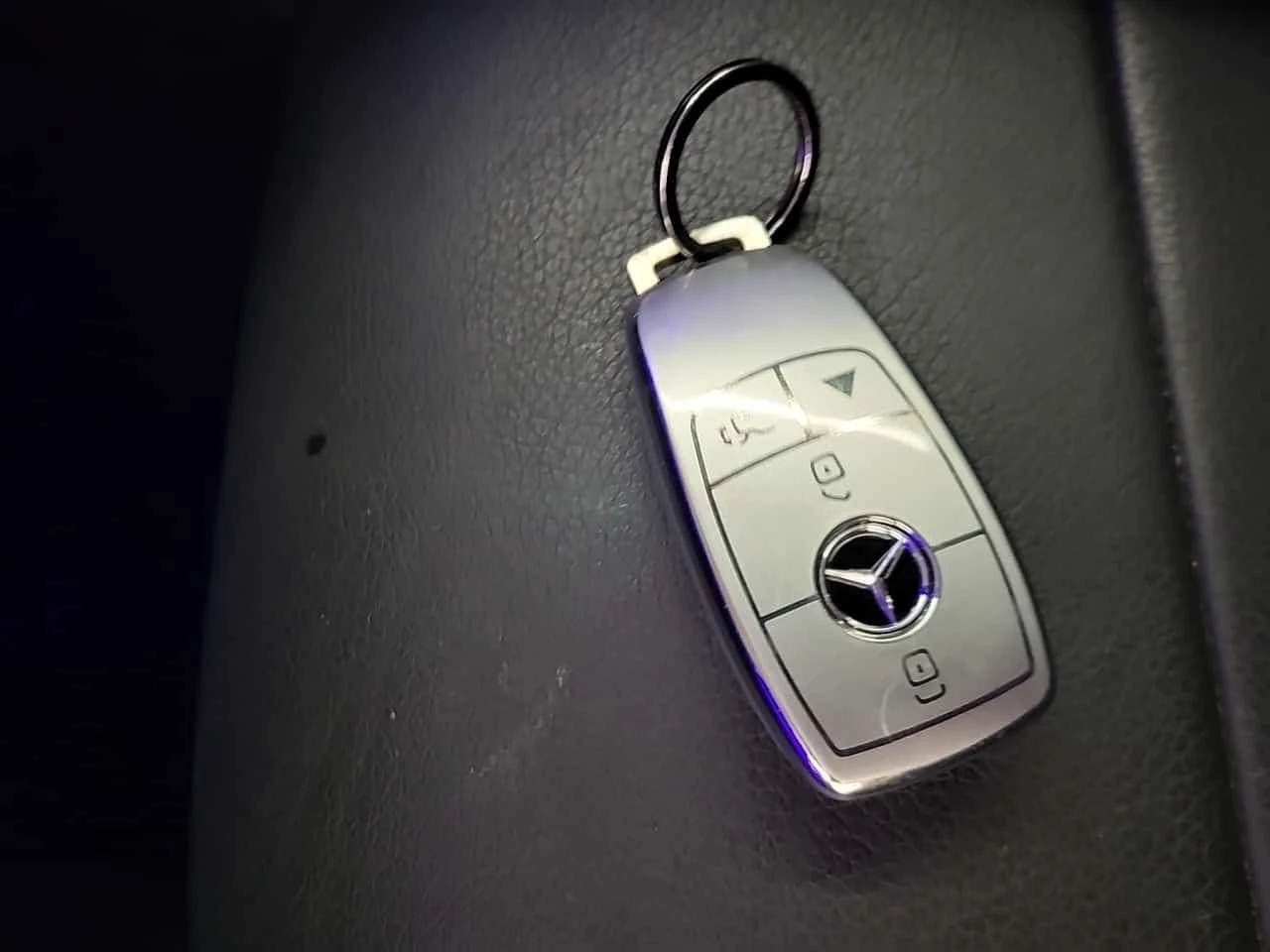 Mercedes-Benz E 450 /DISTRONIC/ CAMERA/ 360/BURMESTER, снимка 8 - Автомобили и джипове - 53866880