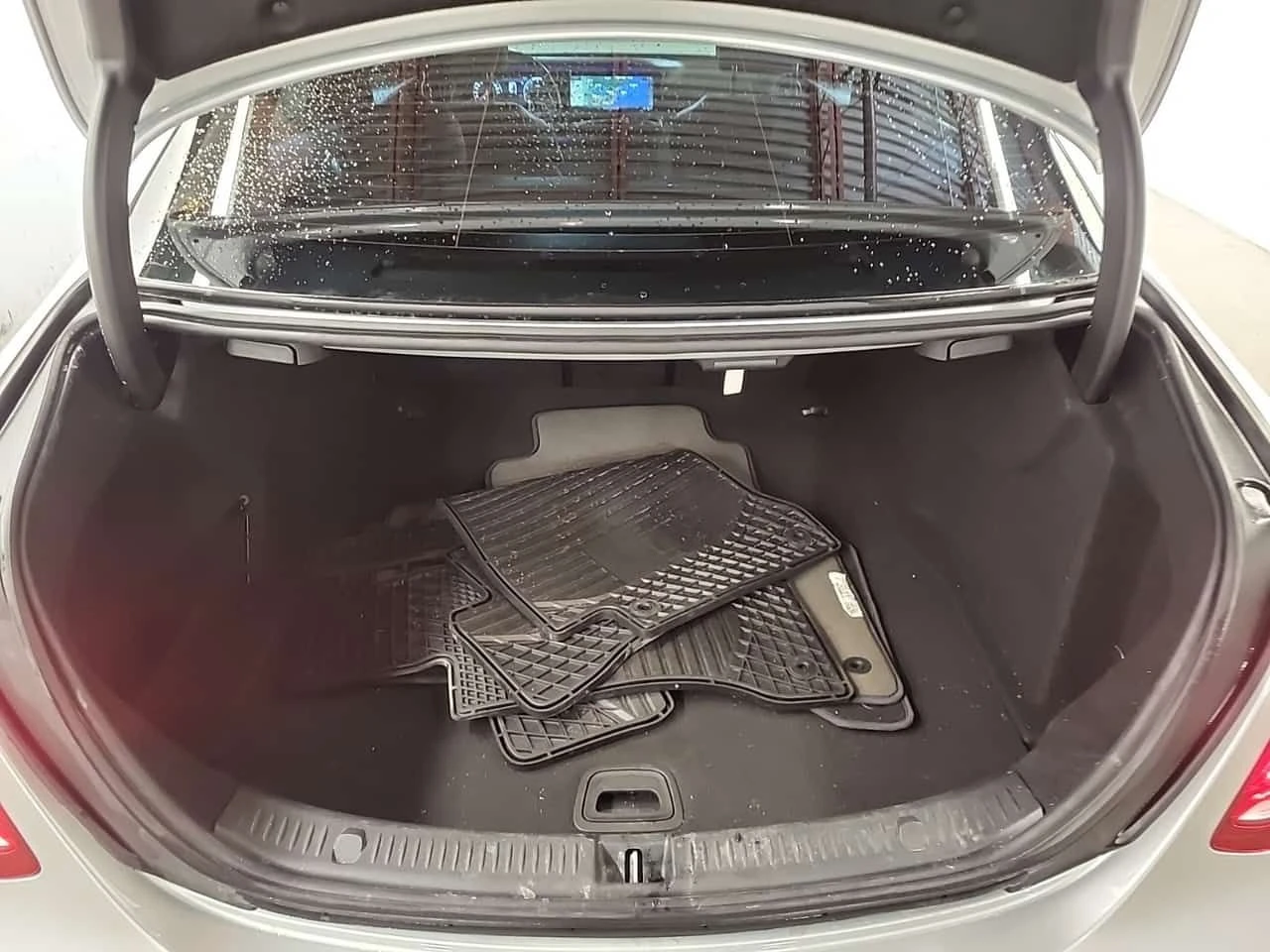 Mercedes-Benz E 450 /DISTRONIC/ CAMERA/ 360/BURMESTER, снимка 14 - Автомобили и джипове - 53866880