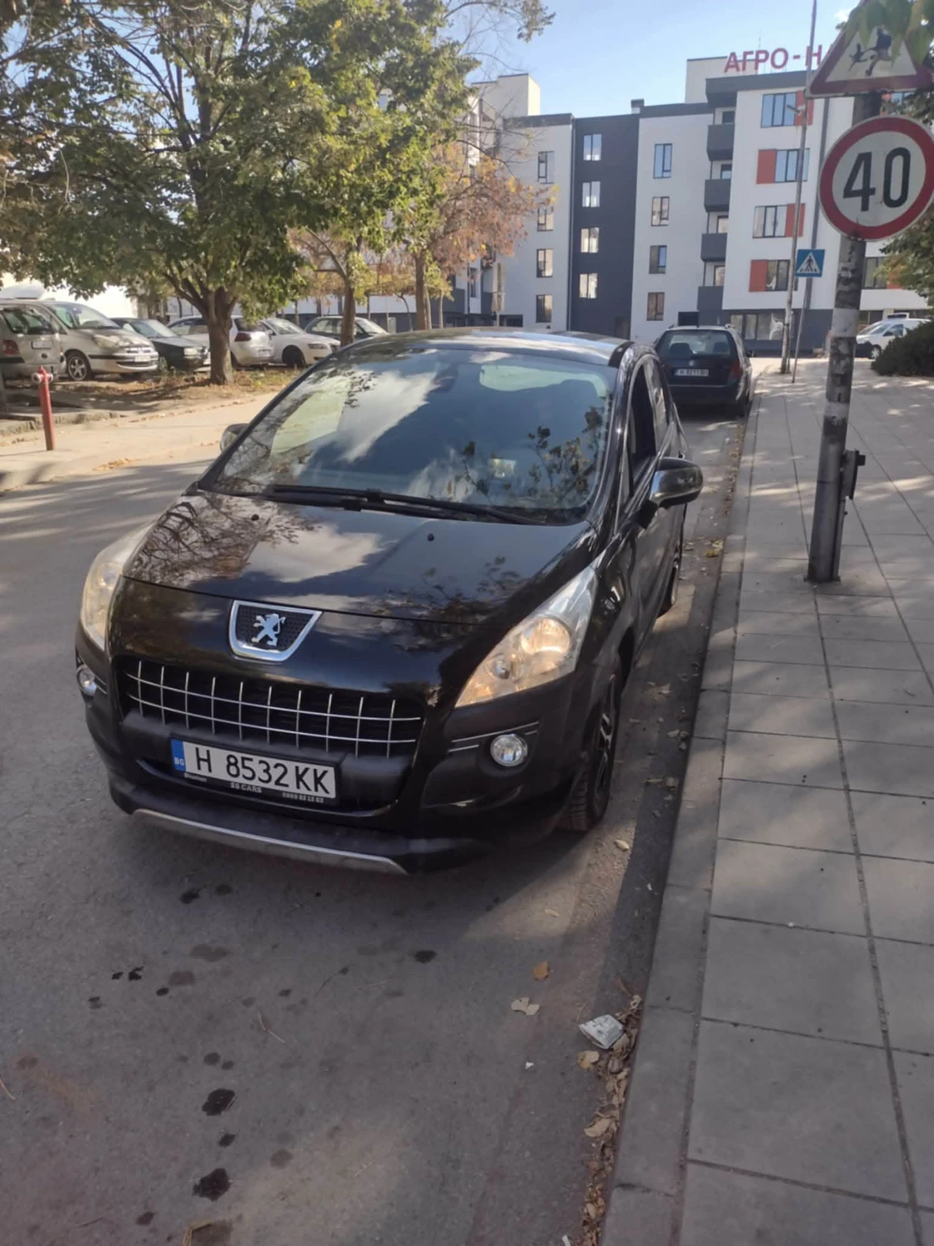 Peugeot 3008 Особености и Екстри Комфорт: Климатик, Ел.стъкла, 