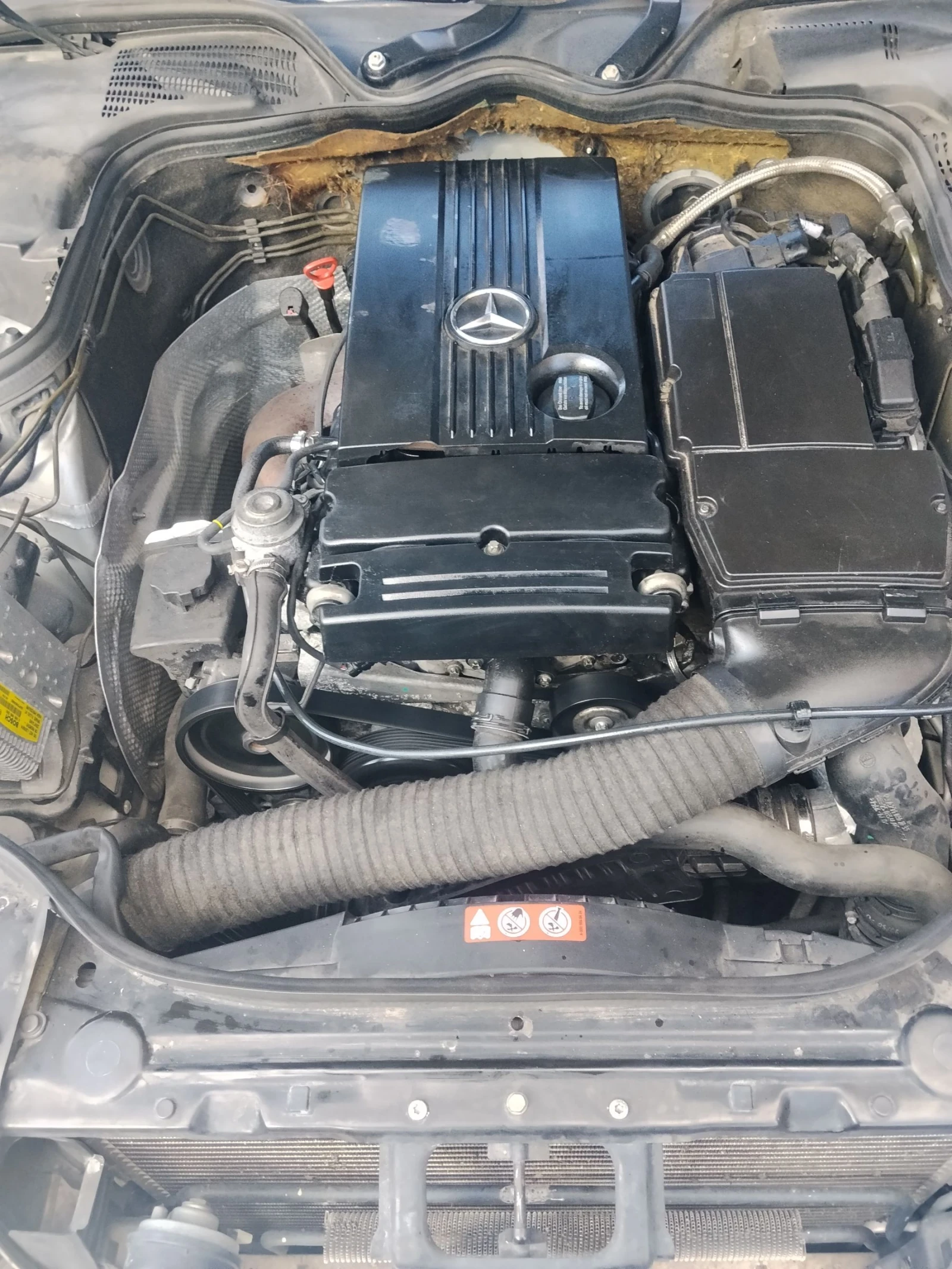 Mercedes-Benz E 200 1.8, снимка 15 - Автомобили и джипове - 53904750