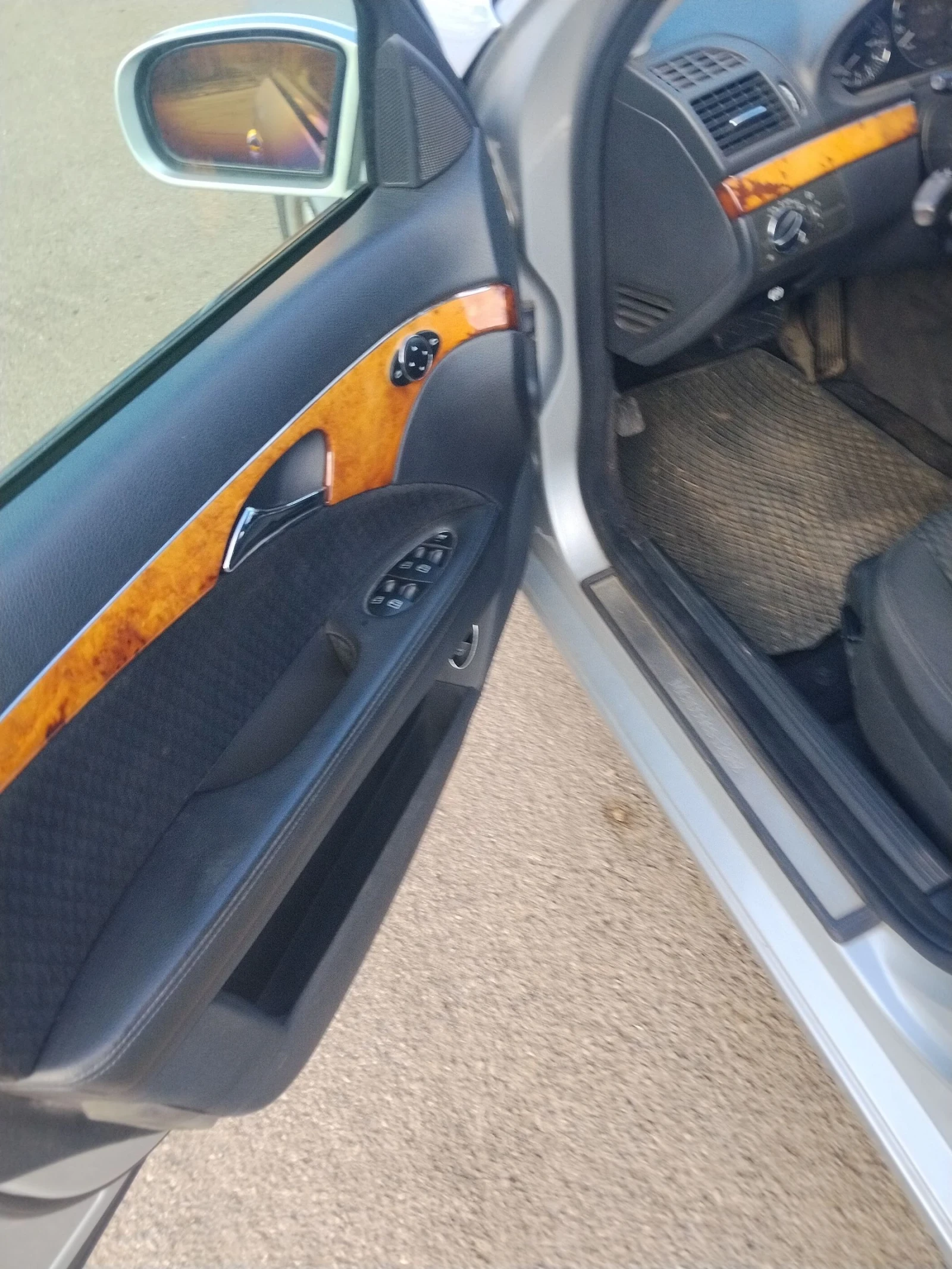 Mercedes-Benz E 200 1.8, снимка 12 - Автомобили и джипове - 53904750