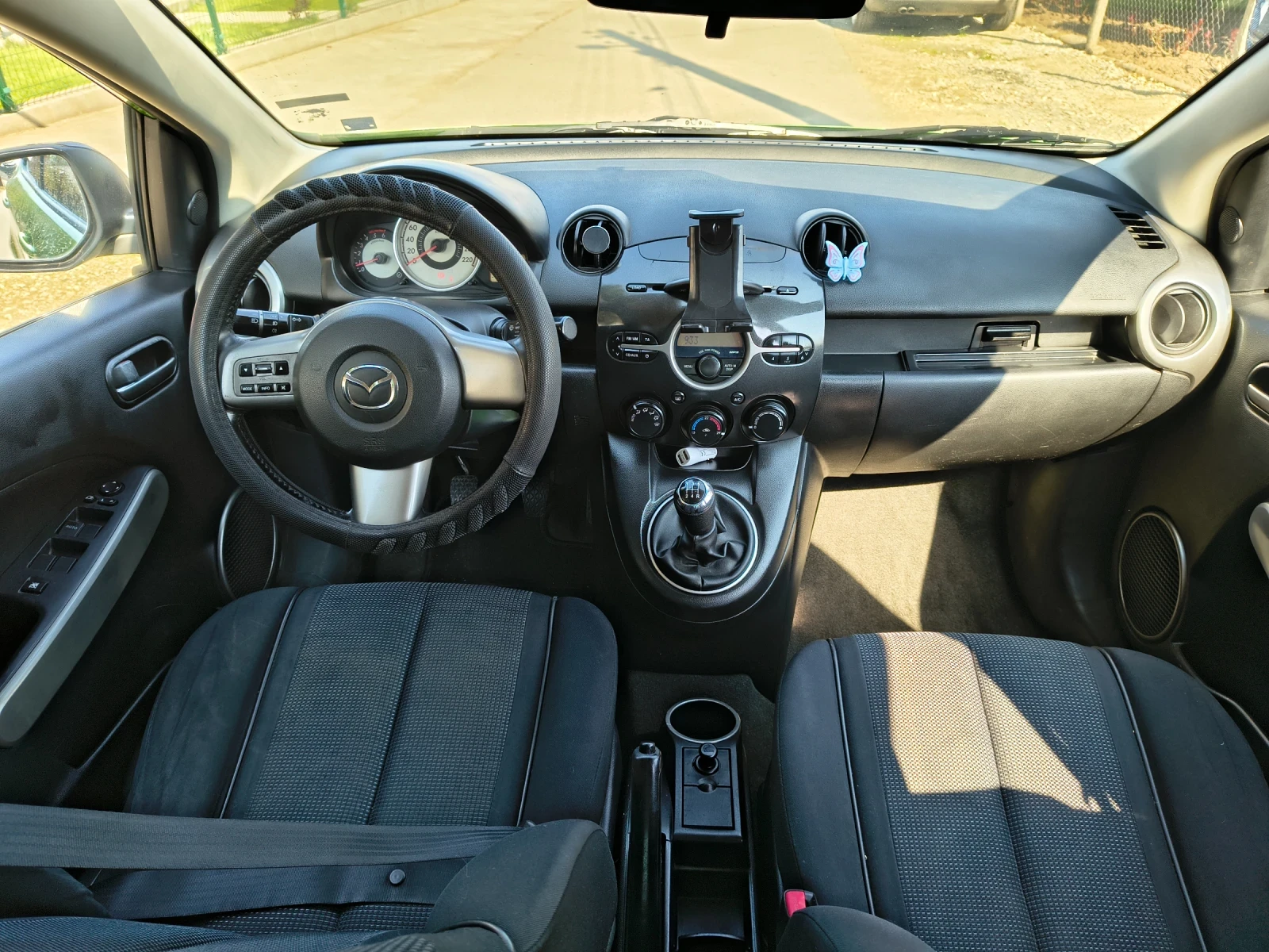 Mazda 2 1.4hdi 70 к.с., снимка 6 - Автомобили и джипове - 54287303