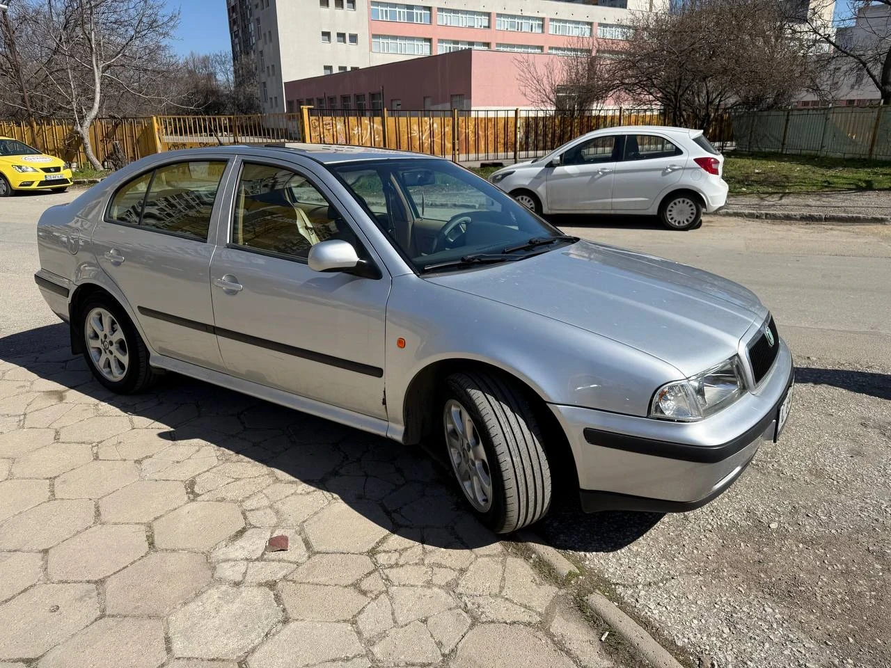 Skoda Octavia Laurent Clement, снимка 3 - Автомобили и джипове - 54436983