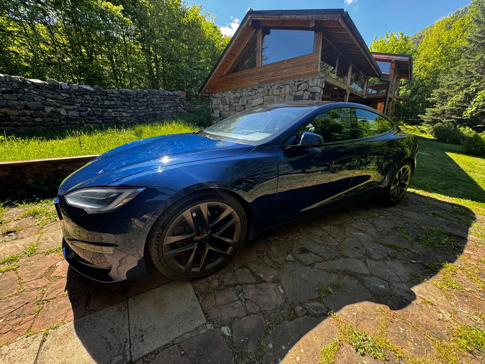 Tesla Model S PLAID