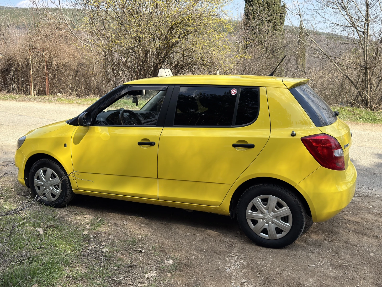 Skoda Fabia II, снимка 5 - Автомобили и джипове - 54858393