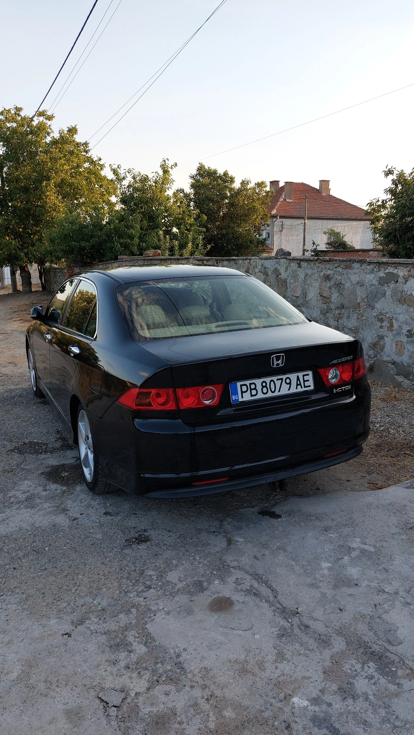Honda Accord 2.2 Executive Facelift, снимка 3 - Автомобили и джипове - 55437117