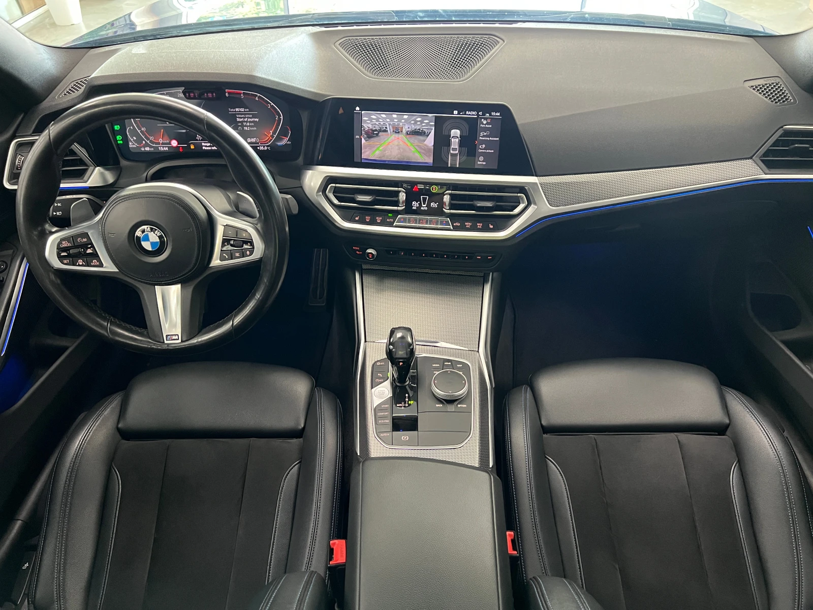 BMW 320 d xDrive, снимка 11 - Автомобили и джипове - 55446183