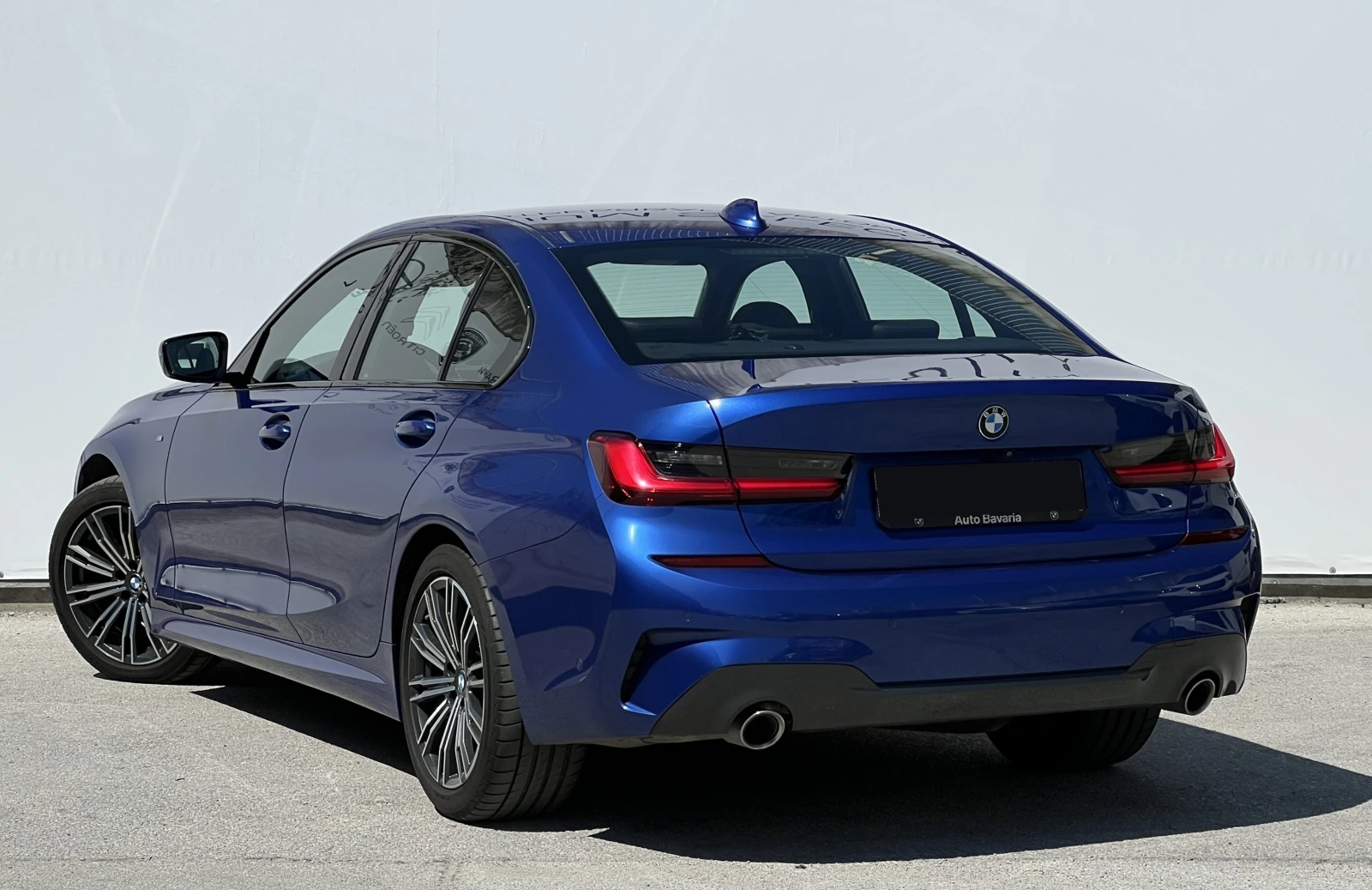 BMW 320 d xDrive, снимка 4 - Автомобили и джипове - 55446183