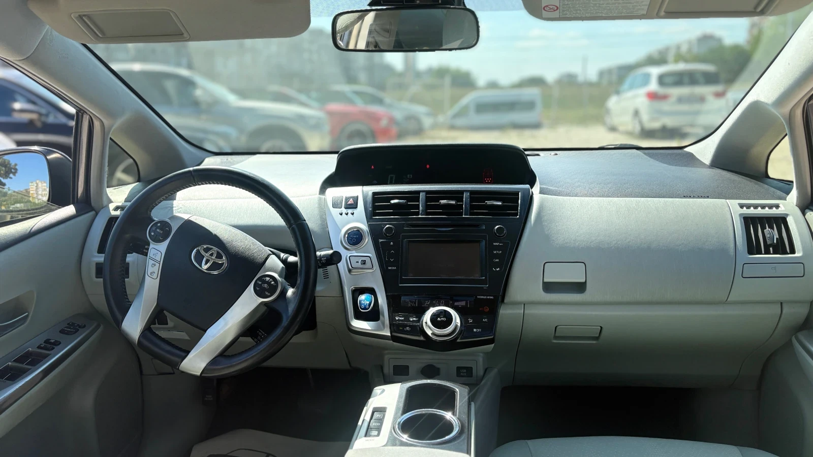 Toyota Prius, снимка 5 - Автомобили и джипове - 55641552