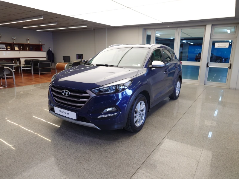 Hyundai Tucson Exclusive AWD, снимка 2 - Автомобили и джипове - 47205124