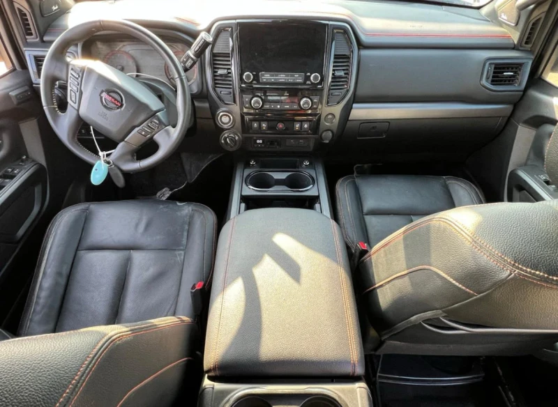 Nissan Titan crew cab, снимка 3 - Автомобили и джипове - 48198891