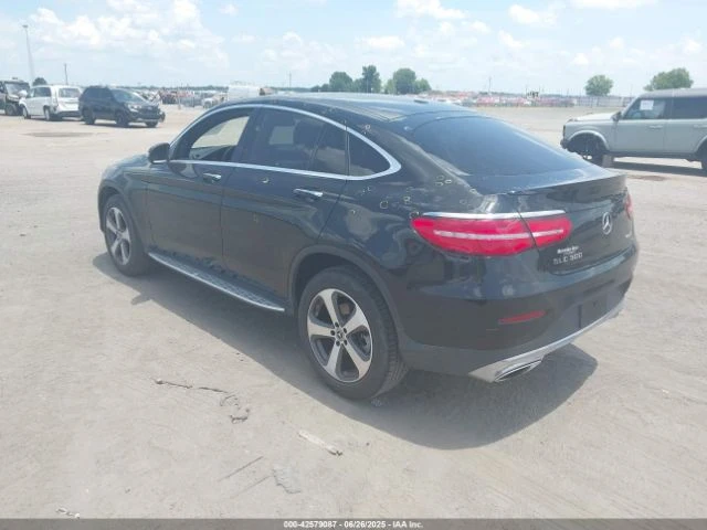 Mercedes-Benz GLC 300 COUPE 4MATIC * * CARFAX * * АВТО КРЕДИТ * *  - изображение 4