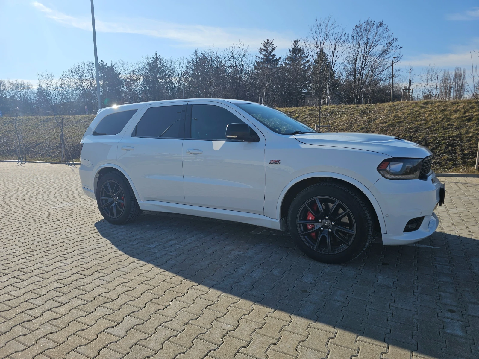 Dodge Durango SRT - изображение 4