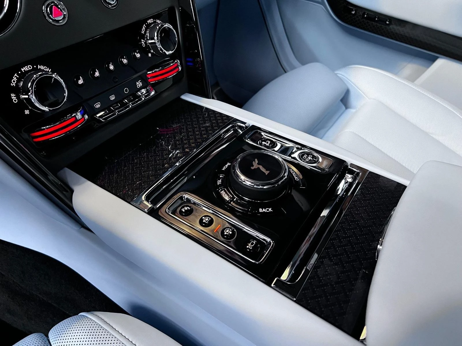 Rolls-Royce Cullinan SERIES II/BLACK BADGE/BESPOKE/SHOOTING STAR/4-SEAT | Mobile.bg   12