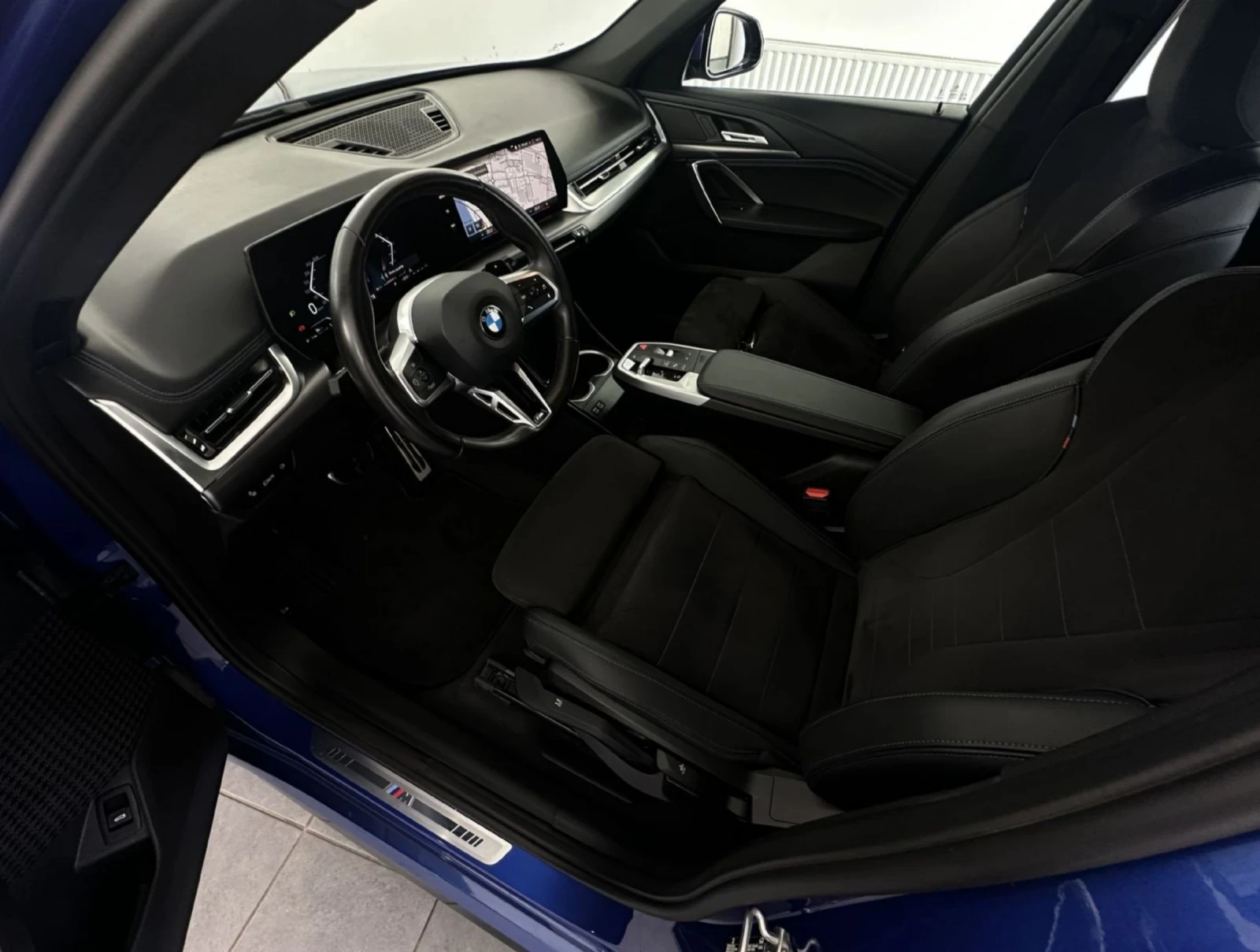 BMW X1 1.8 i - sDrive.M-Sport.Navi.Kamera.Led, снимка 15 - Автомобили и джипове - 53806915