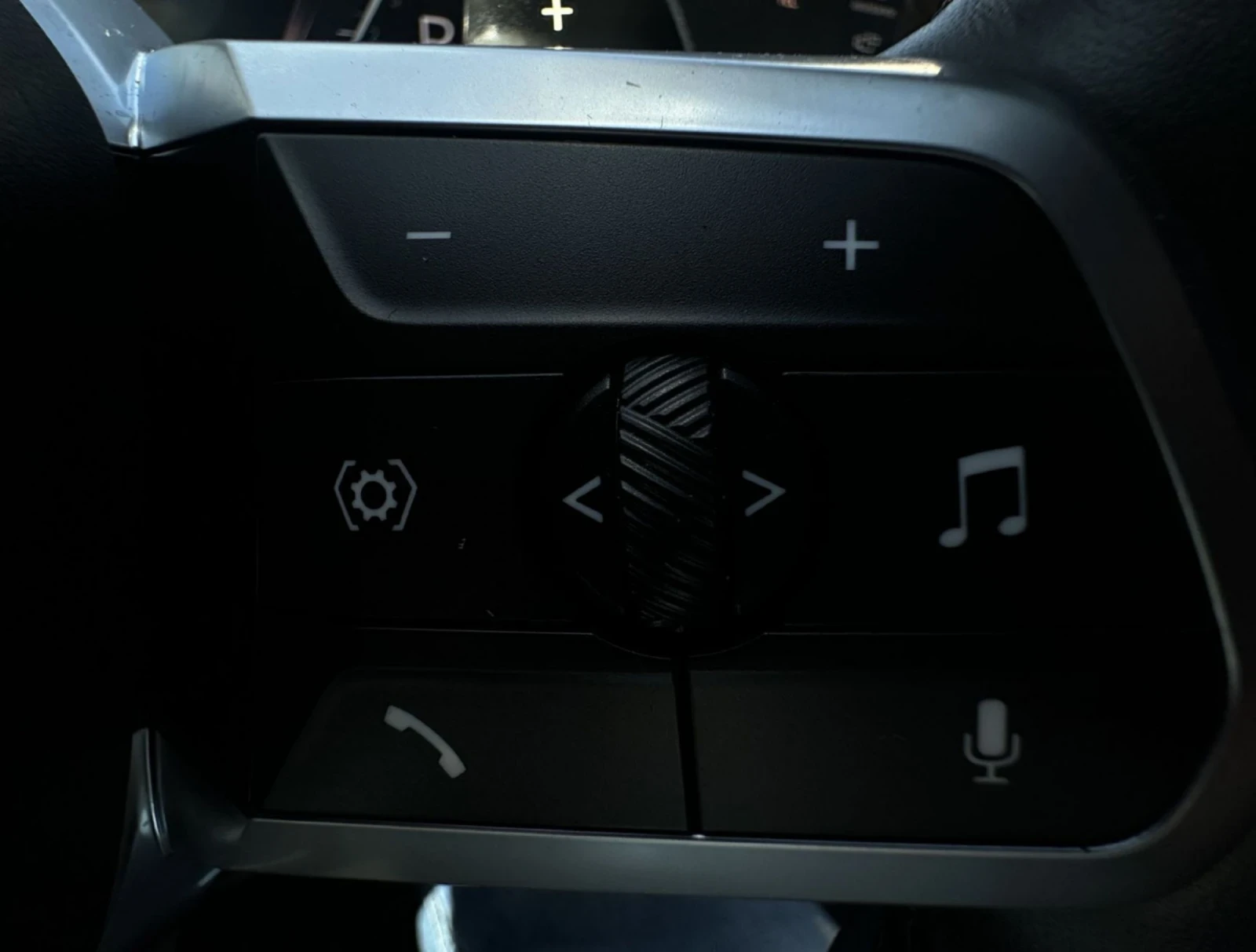 BMW X1 1.8 i - sDrive.M-Sport.Navi.Kamera.Led, снимка 12 - Автомобили и джипове - 53806915