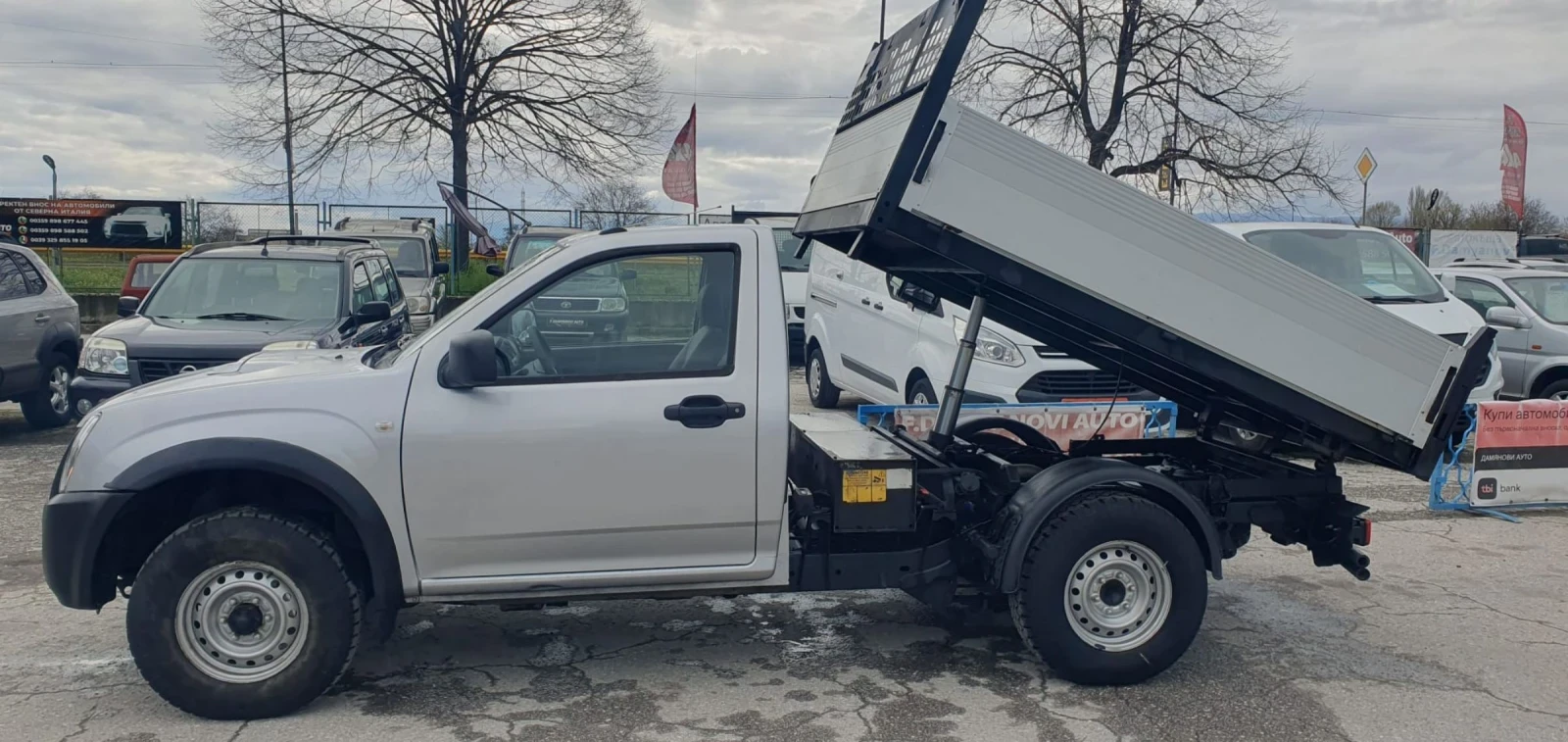 Isuzu D-max САМОСФАЛ 4X4 НОВ ВНОС, снимка 4 - Автомобили и джипове - 54093879