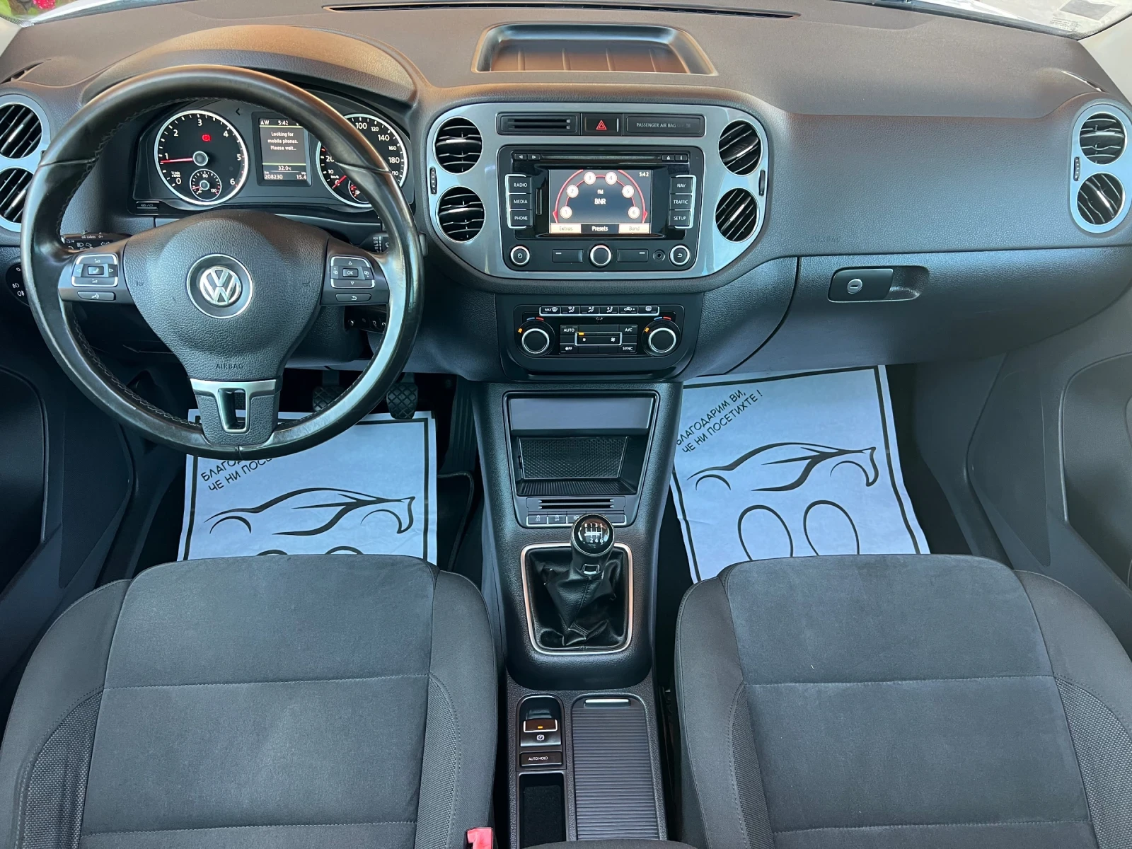 VW Tiguan 2.0TDI* 100%km* LED* PANORAMA* MULTI VOLAN* NAVI* , снимка 5 - Автомобили и джипове - 55421957