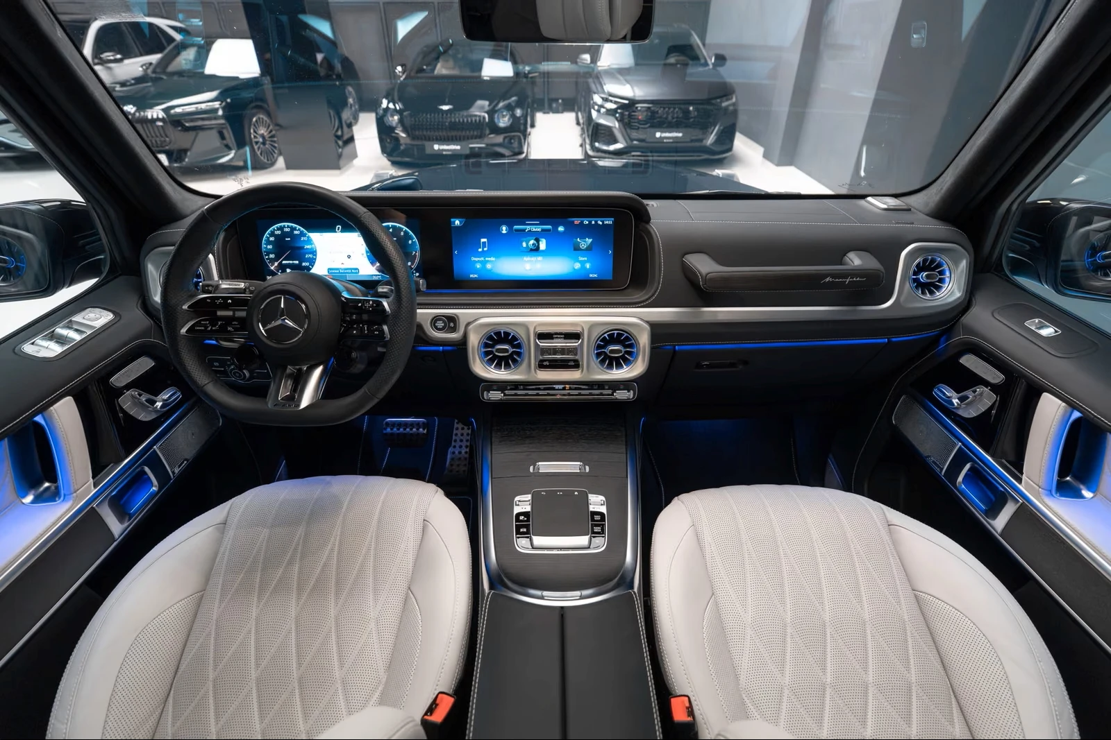 Mercedes-Benz G 63 AMG * FACELIFT* MANUFAKTUR* NIGHT PAKET* MAGNO* , снимка 8 - Автомобили и джипове - 55788640