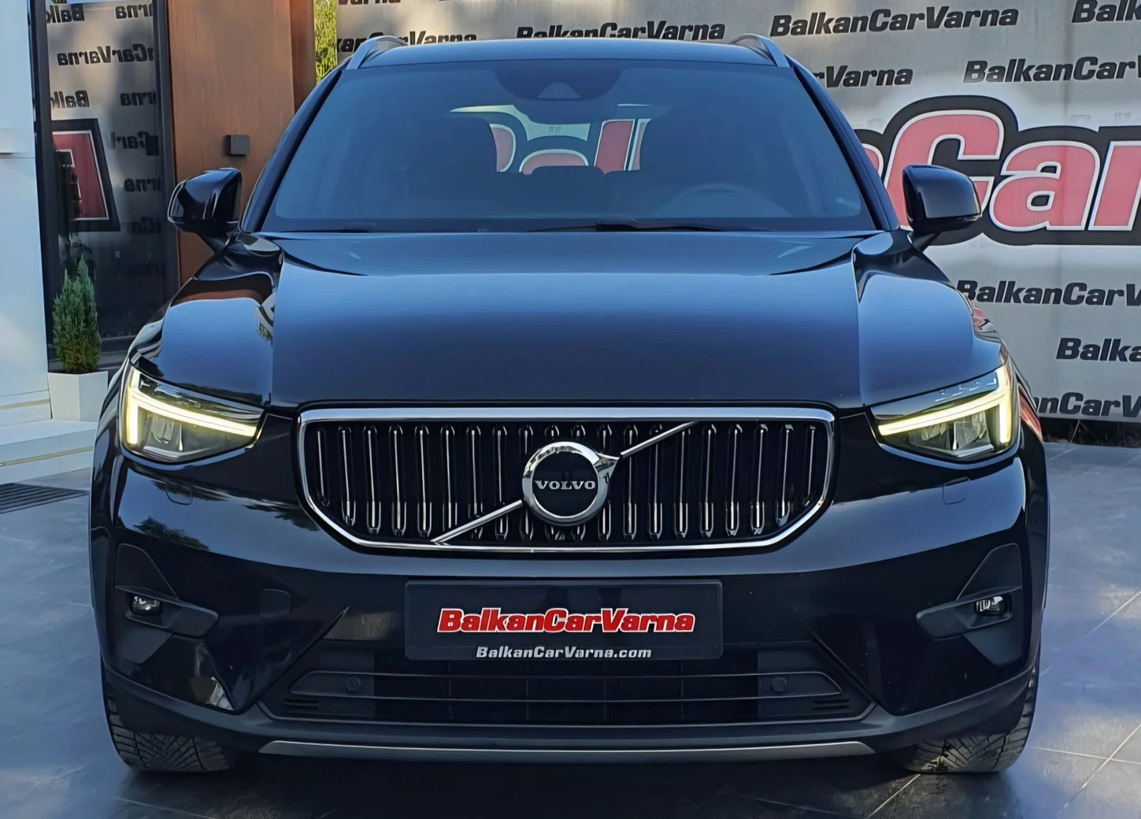 Volvo XC40 Т4 Plug-in Hybrid, снимка 2 - Автомобили и джипове - 55833610