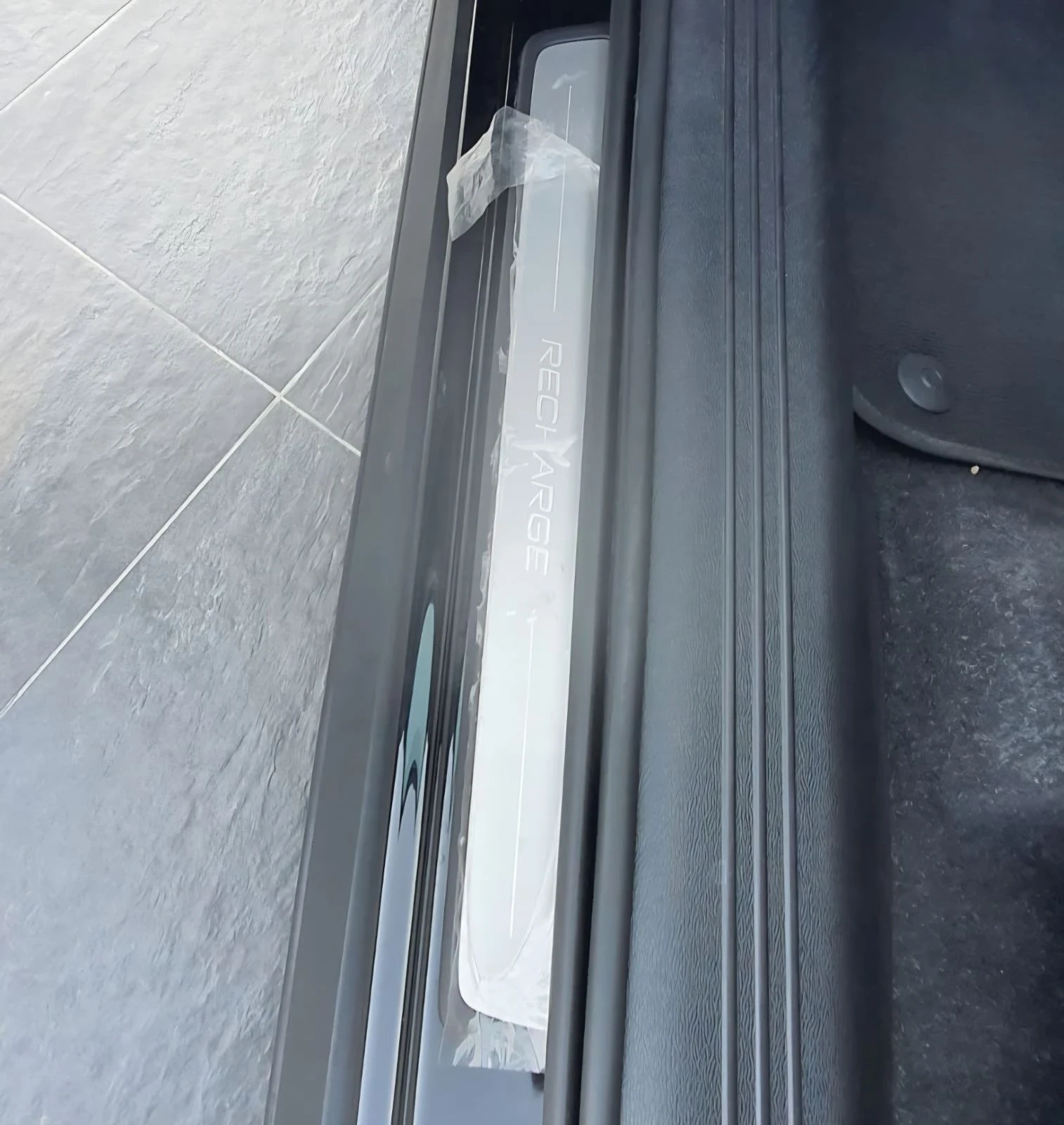 Volvo XC40 Т4 Plug-in Hybrid, снимка 9 - Автомобили и джипове - 55833610
