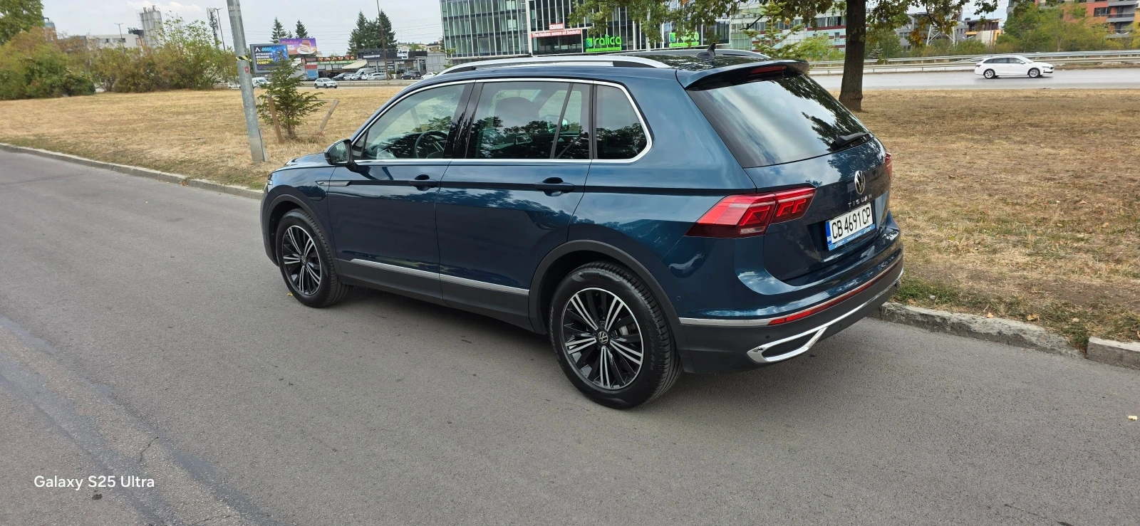 VW Tiguan, снимка 4 - Автомобили и джипове - 56293688