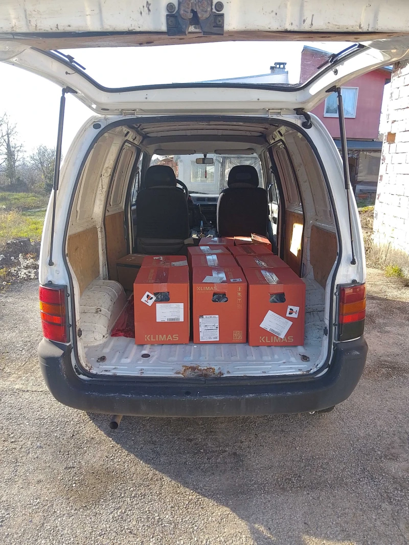 Nissan Vanette 1.6, снимка 11 - Бусове и автобуси - 52792948