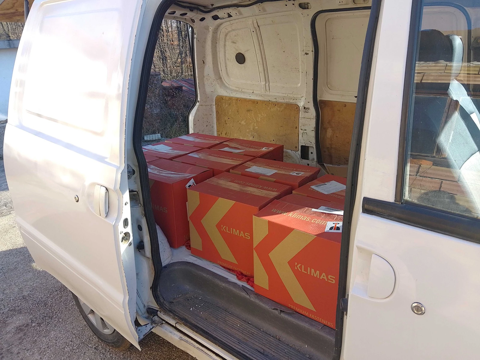 Nissan Vanette 1.6 | Mobile.bg � ����������� 12