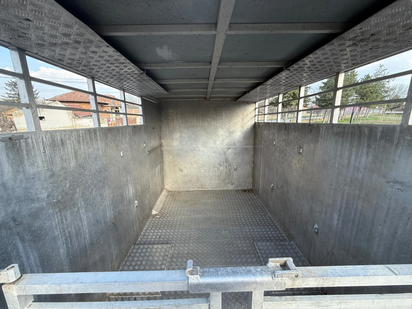 Iveco 35c13 Животновоз Уникат Facelift, снимка 10 - Бусове и автобуси - 53995866