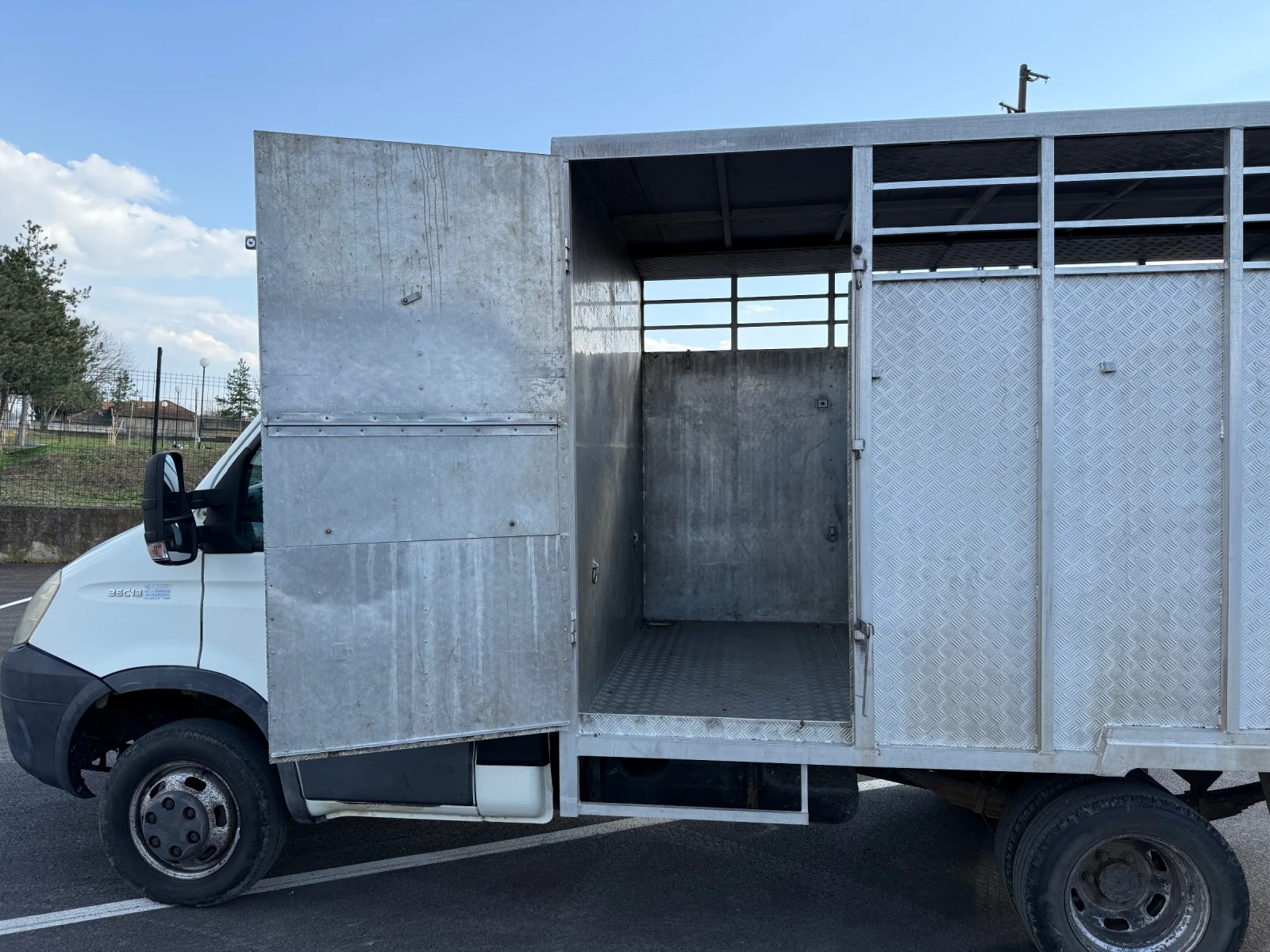 Iveco 35c13 Животновоз Уникат Facelift, снимка 7 - Бусове и автобуси - 53995866