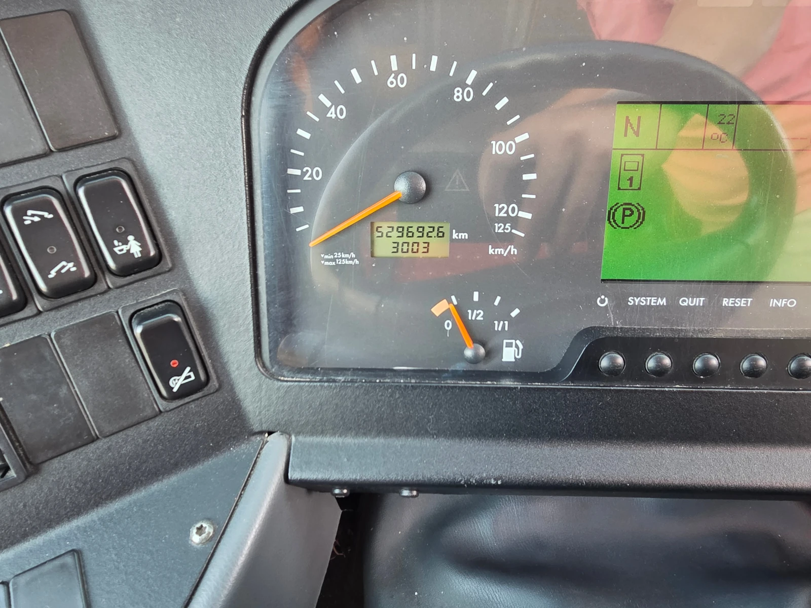 Mercedes-Benz Tourismo RHD 15 , снимка 10 - Бусове и автобуси - 54881824