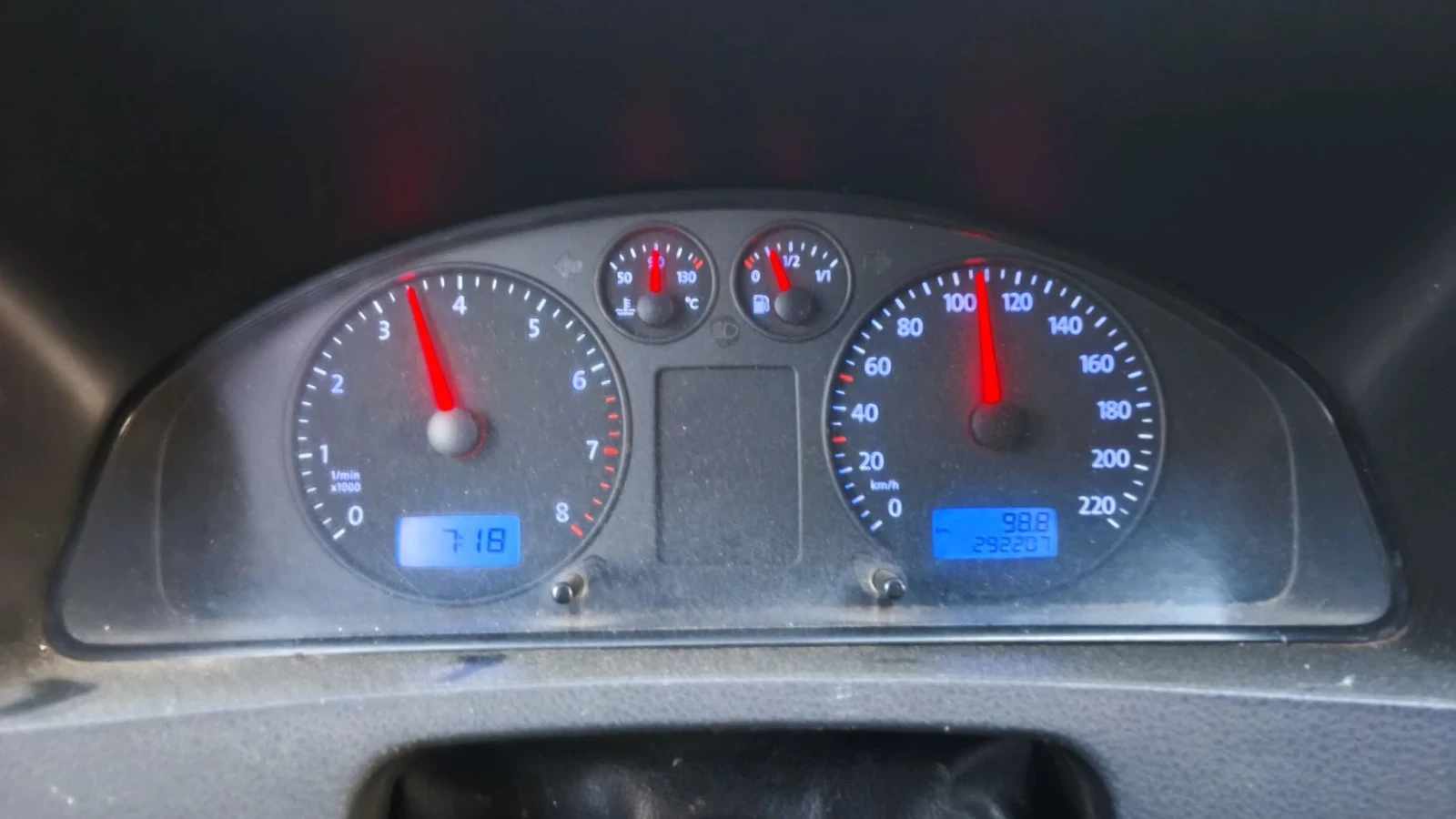 VW T5 Transporter, снимка 14 - Бусове и автобуси - 55609642