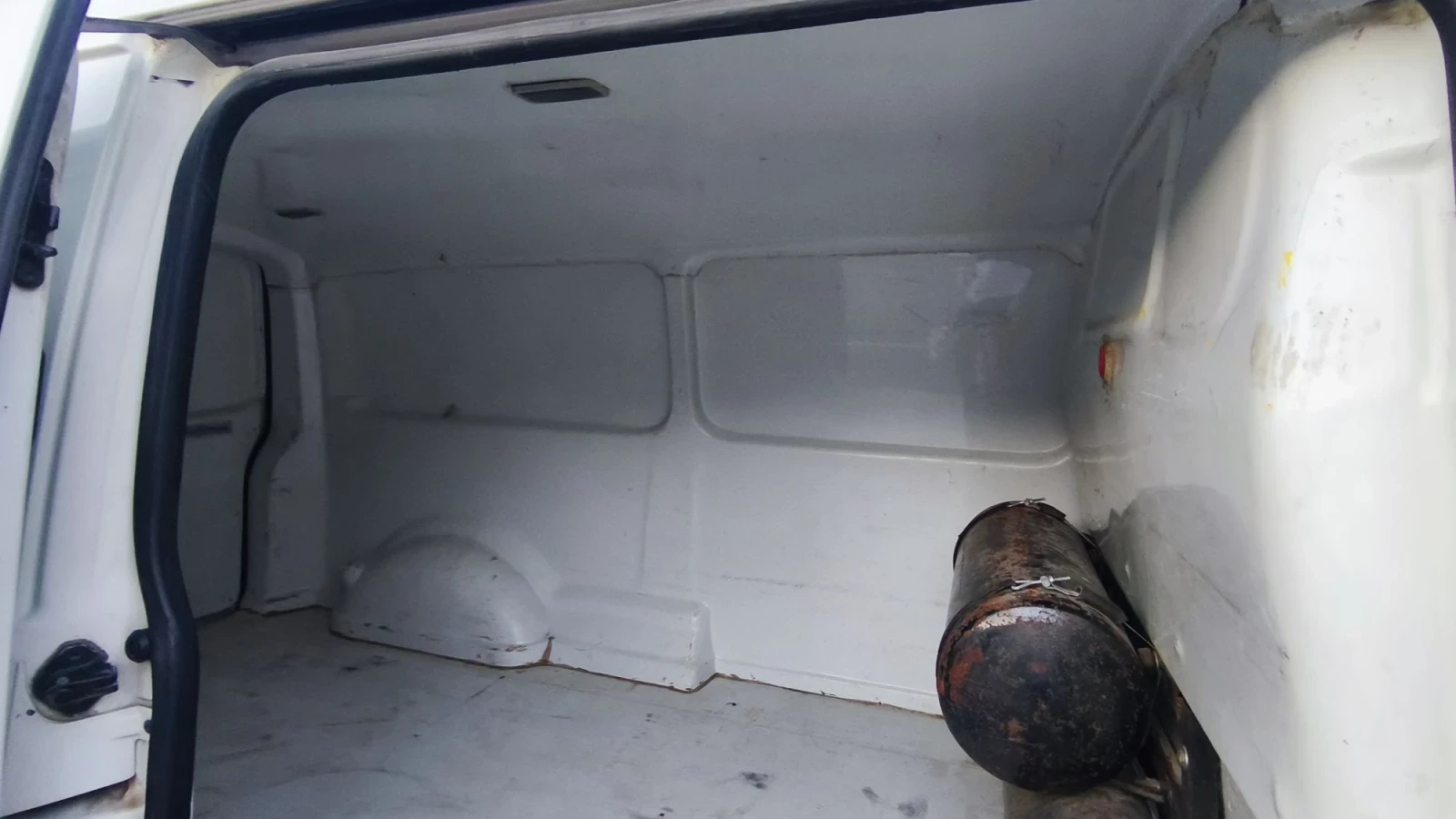 VW T5 Transporter, снимка 8 - Бусове и автобуси - 55609642