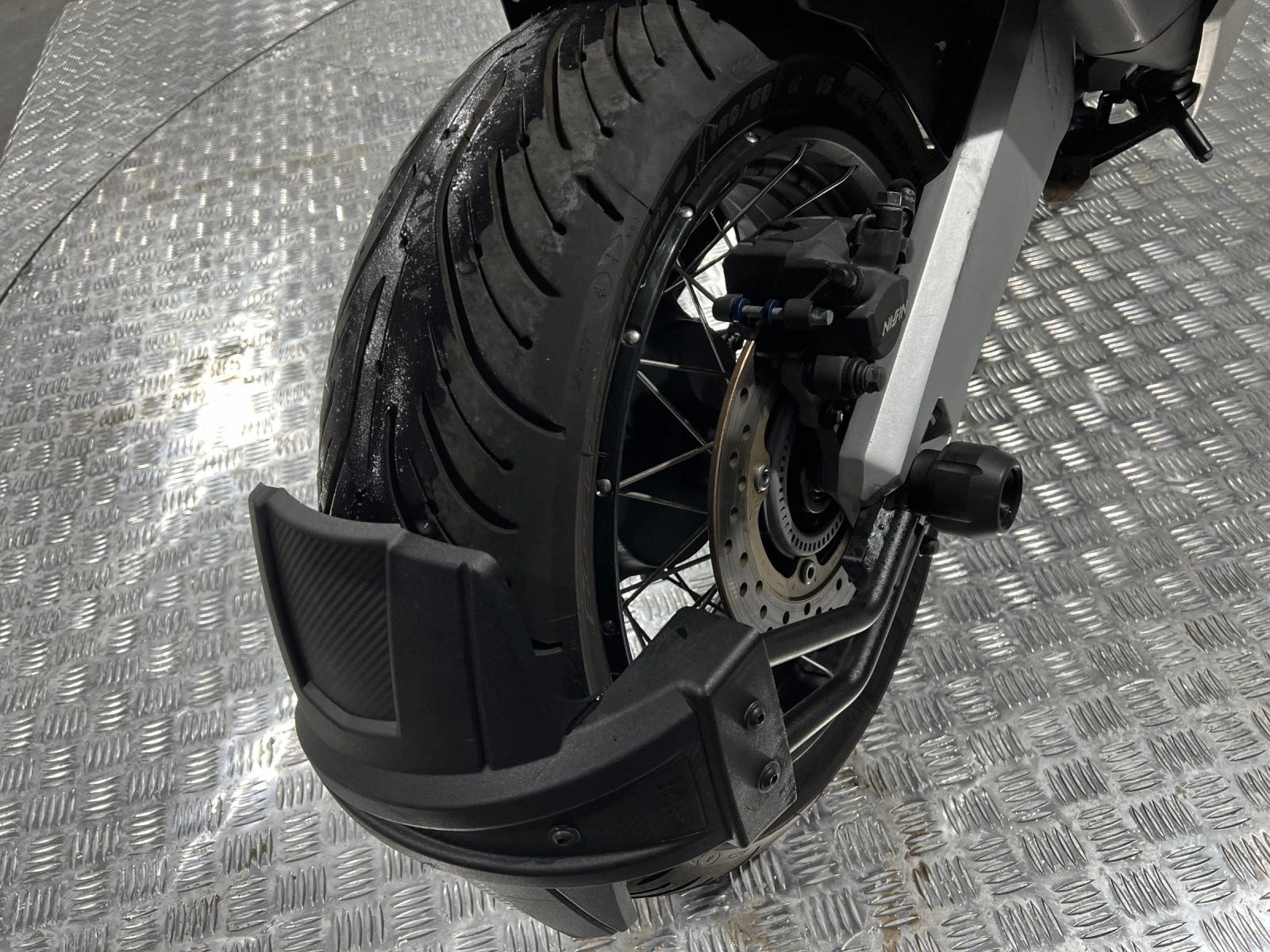 Honda X-ADV WHITE PEARL | Mobile.bg   12