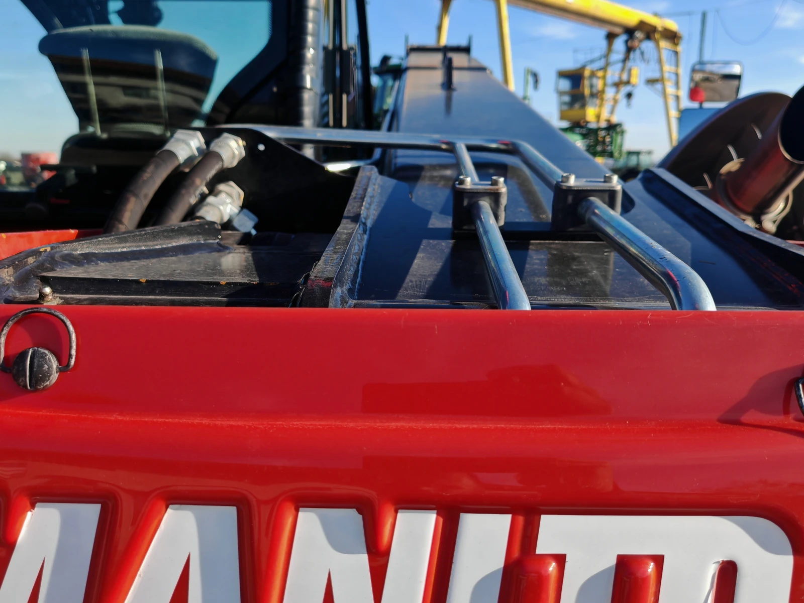 Телескопичен товарач Manitou MLT 741-140 V+ лизинг с първоначална вноска 20 % - изображение 6