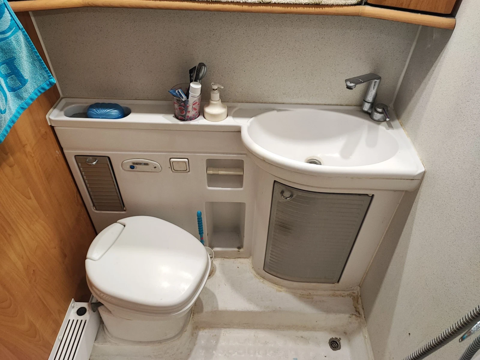 ������ Niesmann Bischoff Arto G69 | Mobile.bg � ����������� 13