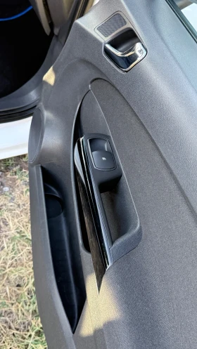Opel Corsa D-ГАЗ, снимка 11