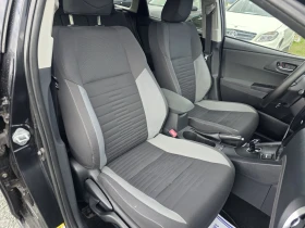 Toyota Auris 1.8хибрид, снимка 15