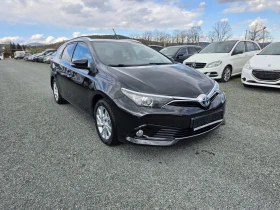 Toyota Auris 1.8хибрид, снимка 3